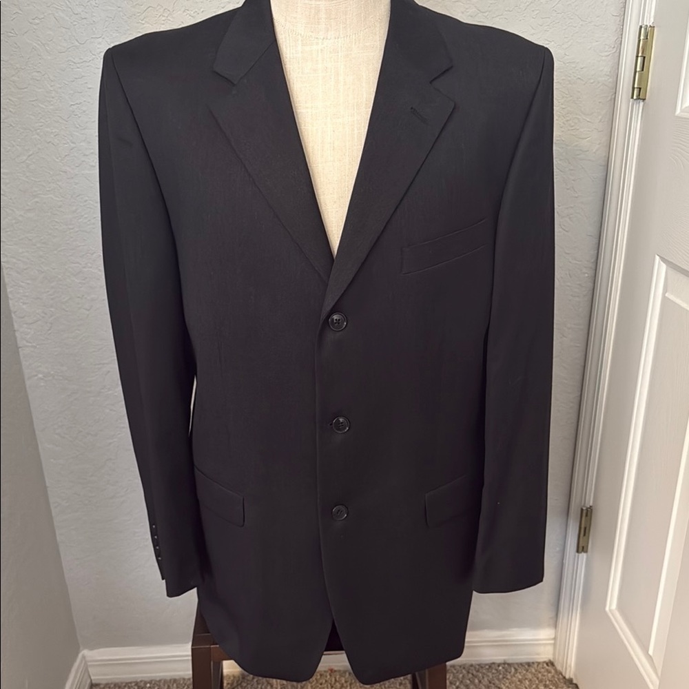 Classic Black Men's Blazer
Jones New York